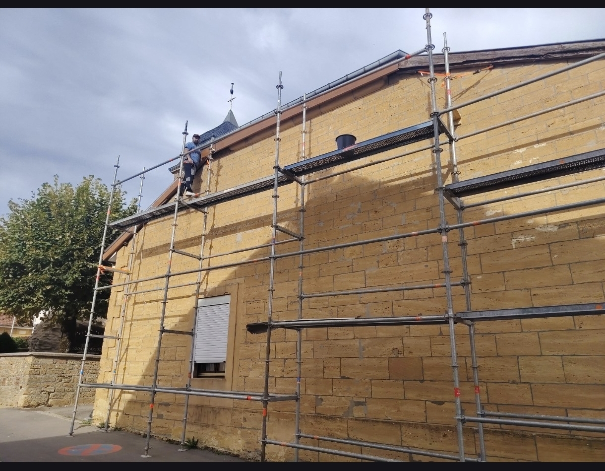 Entreprise familiale spécialisée en couverture, zinguerie et étanchéité, basée à Longwy