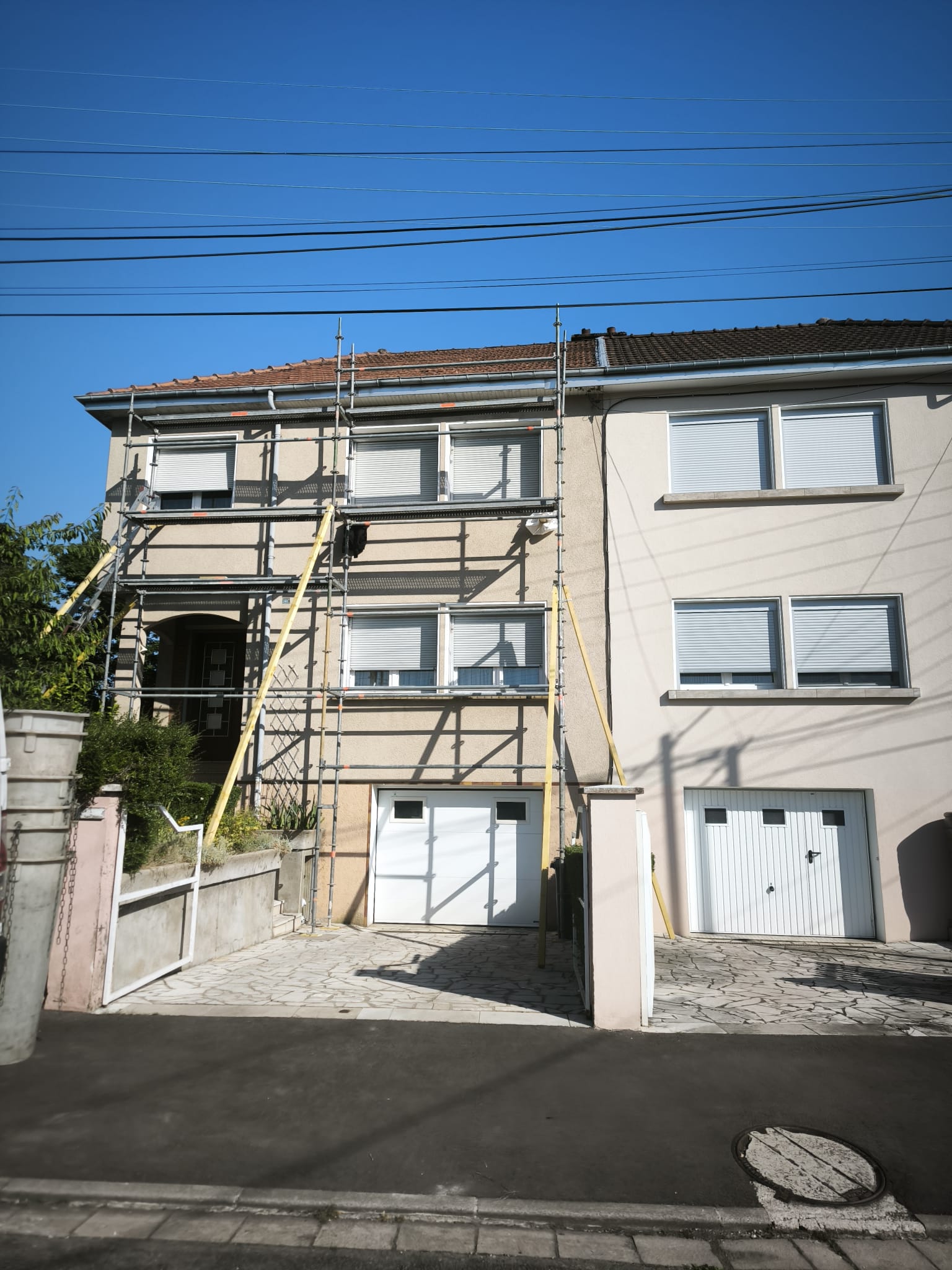 Entreprise familiale spécialisée en couverture, zinguerie et étanchéité, basée à Longwy