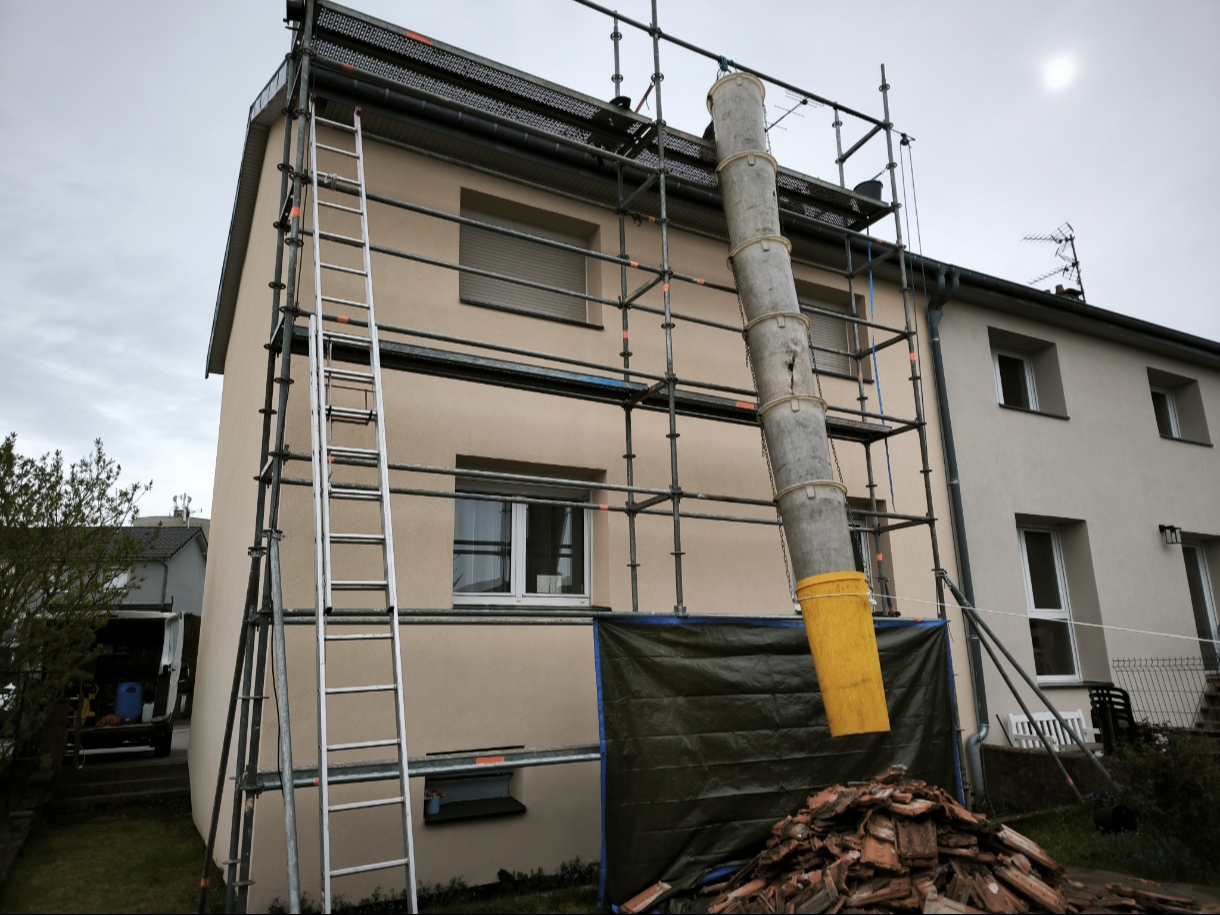 Entreprise familiale spécialisée en couverture, zinguerie et étanchéité, basée à Longwy